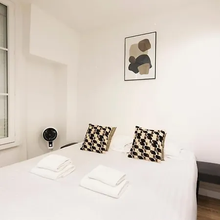 Pour 2 Personnes Aux Portes Du Marais Apartment Paris